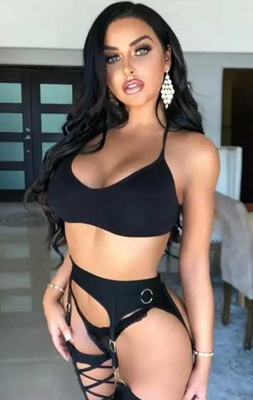 VIP Delhi escorts